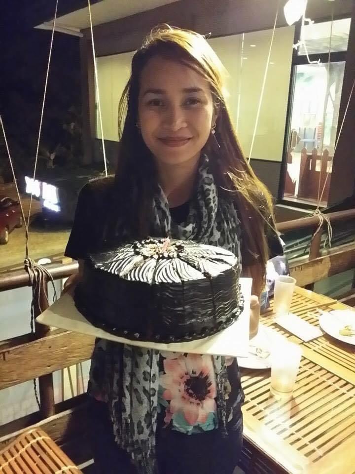 maxinejiji's tweet photo. Happy happy birthday, Queen Jonaxx! 

🎈😘🎂

Miss you, love you, Junami ambebe! 🎈😘 stay safeeeeee ❤️❤️❤️❤️❤️

  👑
#Jonaxx3rdGlisteningDecade https://t.co/NWil2KU1k3