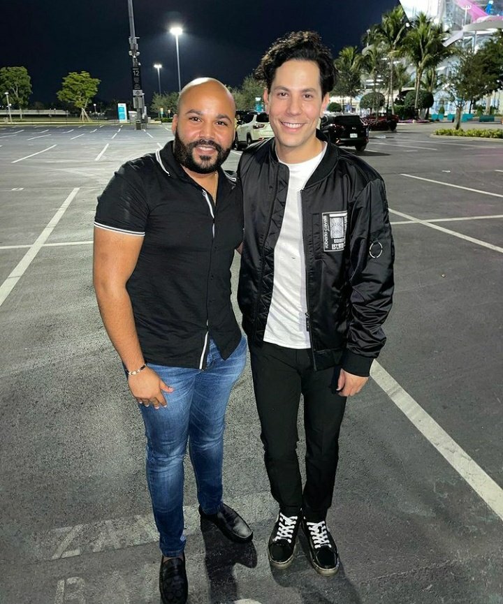 christianchzbr's tweet photo. 📸 Christian Chávez ontem na #PremiereLSDL https://t.co/y9XKl1umU4