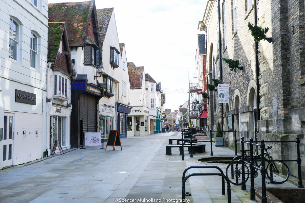 BREAKING: Blow to the city as £1.3m funding for Salisbury reallocated to Chippenham Cyber centre.

bit.ly/360zdMQ