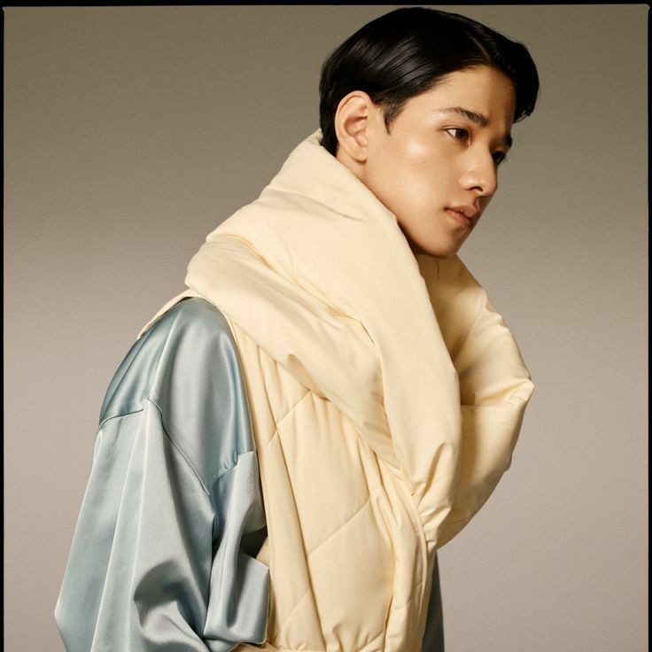 5. Sato Keigo - Lead Dancer, Lead Vocalist, Sub-rapper Born July 29th, 1998 (Leo)182cm. Member color: CamelFunny fashionista king