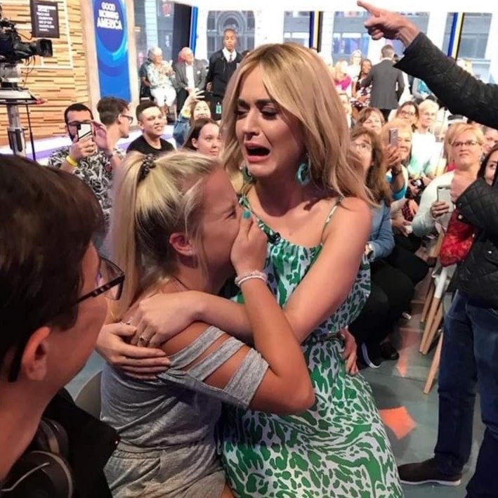 PerryRebelde's tweet image. Mi meta en la vida es conocer a Perry y que se burle de mi