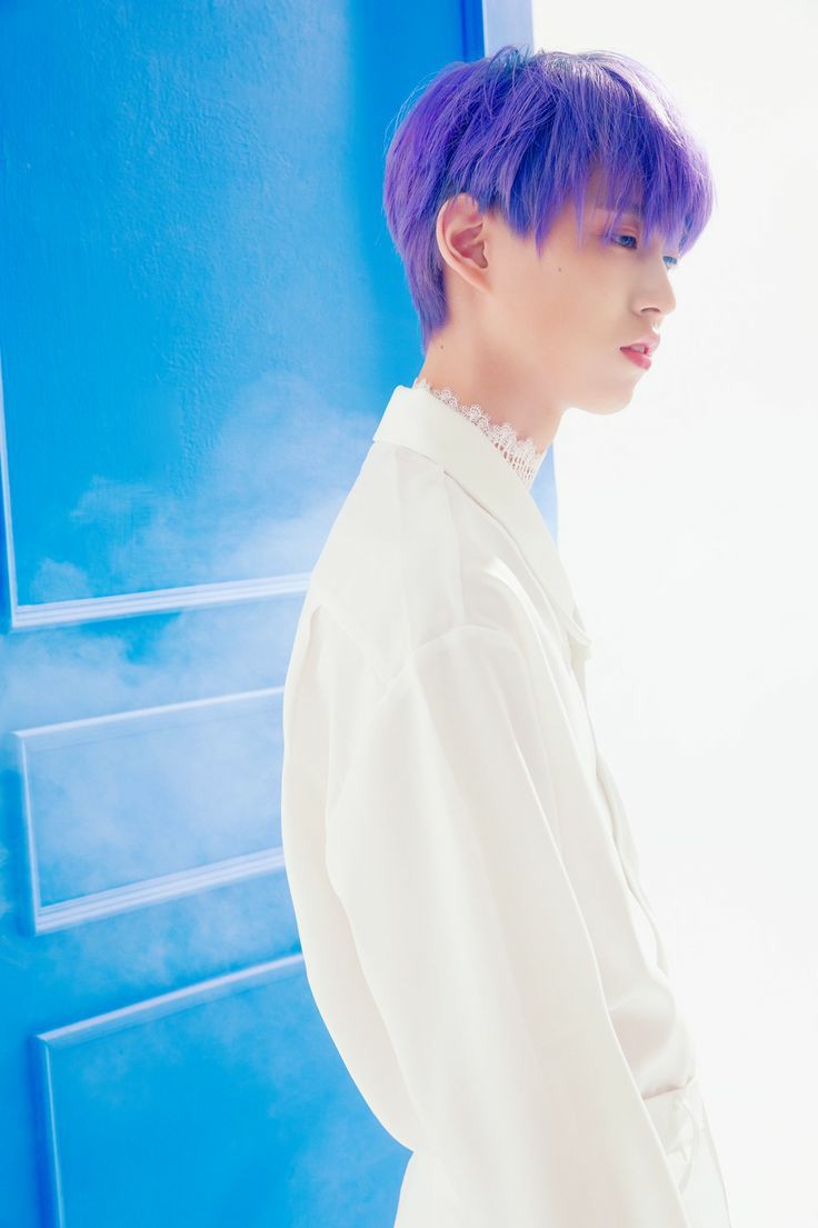 3. Shiroiwa Ruki - Sub-Vocalist, Rapper Born Nov. 19th, 1997 (scorpio)175cm. Member color: White Prince~