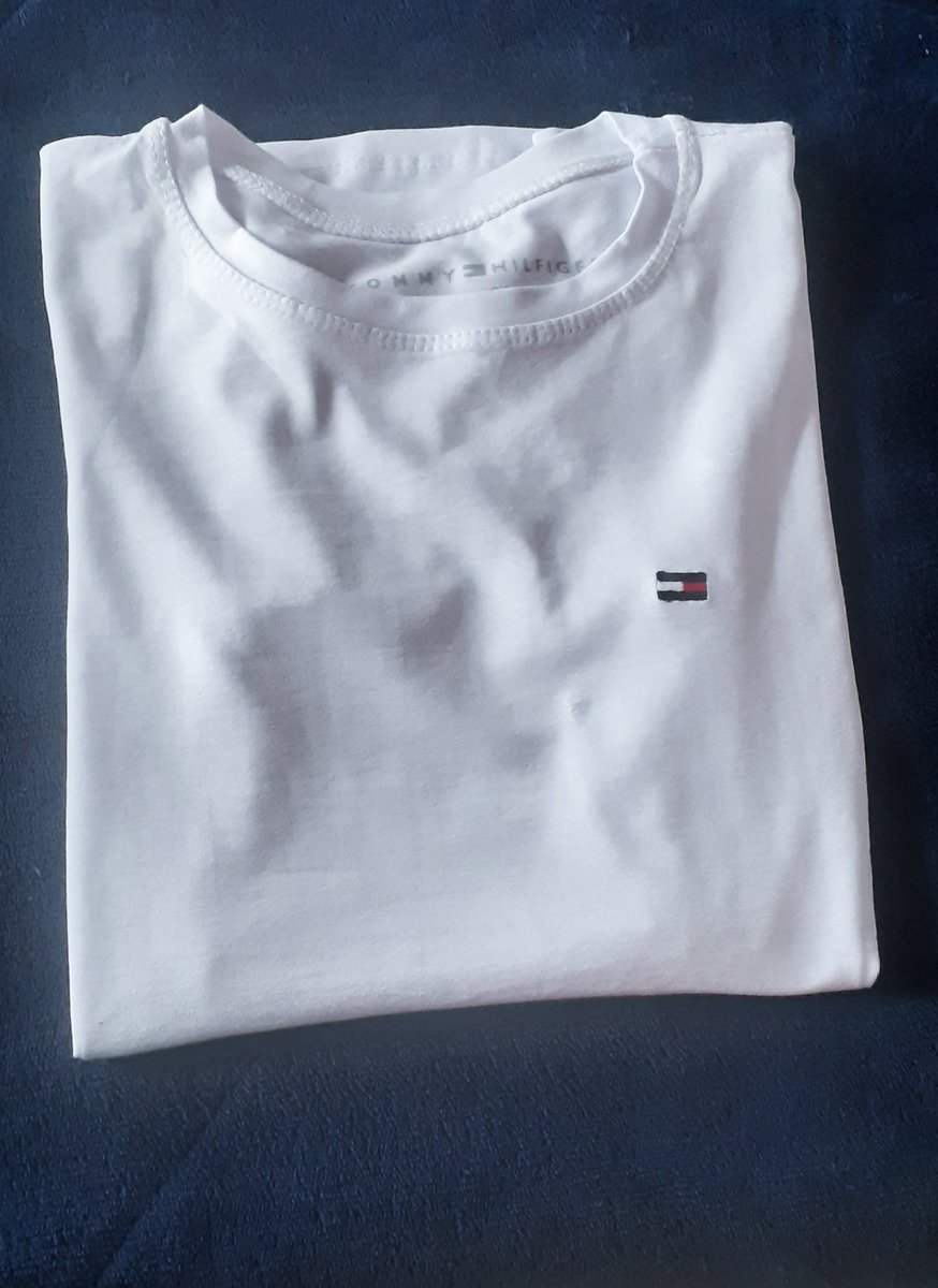 Traje_Importado's tweet photo. 🔸️Baby look feminina🔸️
3 por 100$
@LACOSTE
#TOMMY #lacoste #babylook #camisafeminina https://t.co/8ga3SmxZ4V