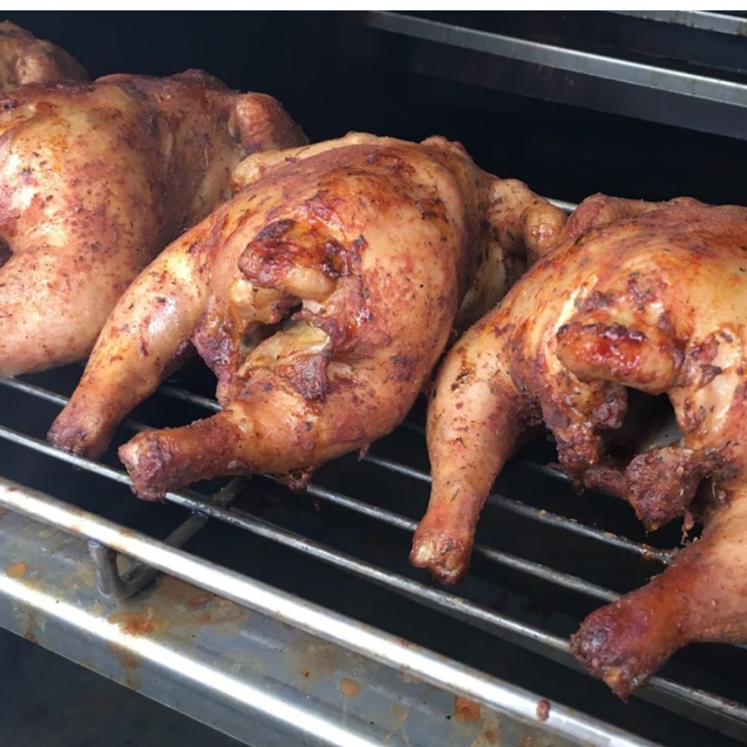 YYCBarbecue's tweet photo. Let us take dinner off your hands this weekend and deliver the best southern bbq straight to your door!
#supportlocalyyc #yyc #yycbarbecue https://t.co/P0bM05yiyV