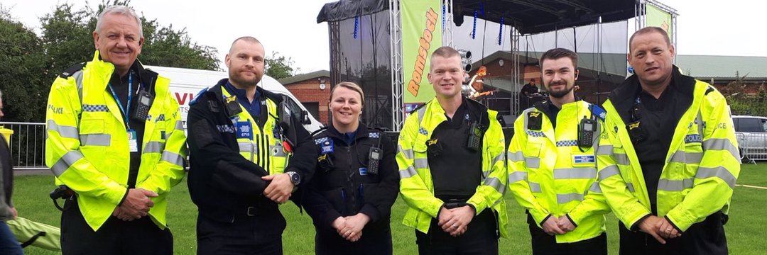 WE ARE LEEDS DAVID LOYAL LUFC FAN AND SUPPORTER ๐ฏ (@davidrainbird15) on Twitter photo My heroes forever <a href="/AlveWythallCops/">Alvechurch & Wythall Police</a> including @PcsoHyder hope you follow me back as ive always been a loyal fan and forever supporter of you all and all at <a href="/Neighbo57332119/">Neighbourhood Community Watch</a> amazing brilliant wonderful officers
Thank you for all you do
David Rainbird Leyton 36 /<a href="/DAVIDRAINBIRD15/">WE ARE LEEDS DAVID LOYAL LUFC FAN AND SUPPORTER ๐ฏ</a> My heroes forever <a href="/AlveWythallCops/">Alvechurch & Wythall Police</a> including @PcsoHyder hope you follow me back as ive always been a loyal fan and forever supporter of you all and all at <a href="/Neighbo57332119/">Neighbourhood Community Watch</a> amazing brilliant wonderful officers
Thank you for all you do
David Rainbird Leyton 36 /<a href="/DAVIDRAINBIRD15/">WE ARE LEEDS DAVID LOYAL LUFC FAN AND SUPPORTER ๐ฏ</a>