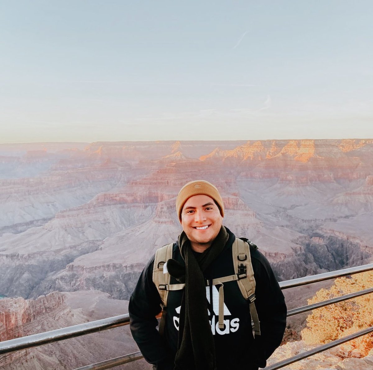 FirstGenWatts's tweet image. Happy Friday! Enjoy your weekend sun devils 🔱