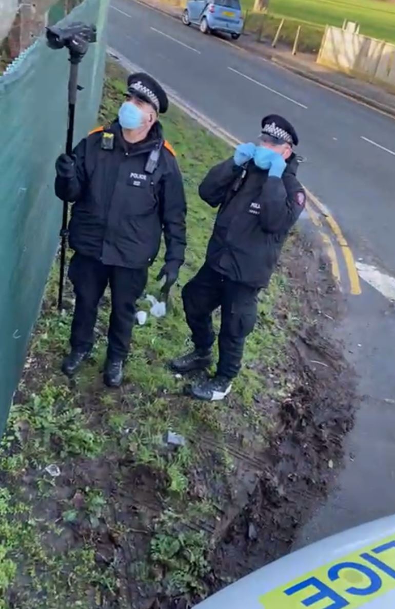 More images sent to me from inside Napier Barracks today, showing police surrounding the camp & filming asylum-seekers insideThe protest banner held by residents reads: "This place is like prisons in our country, but the methods of torture are different"