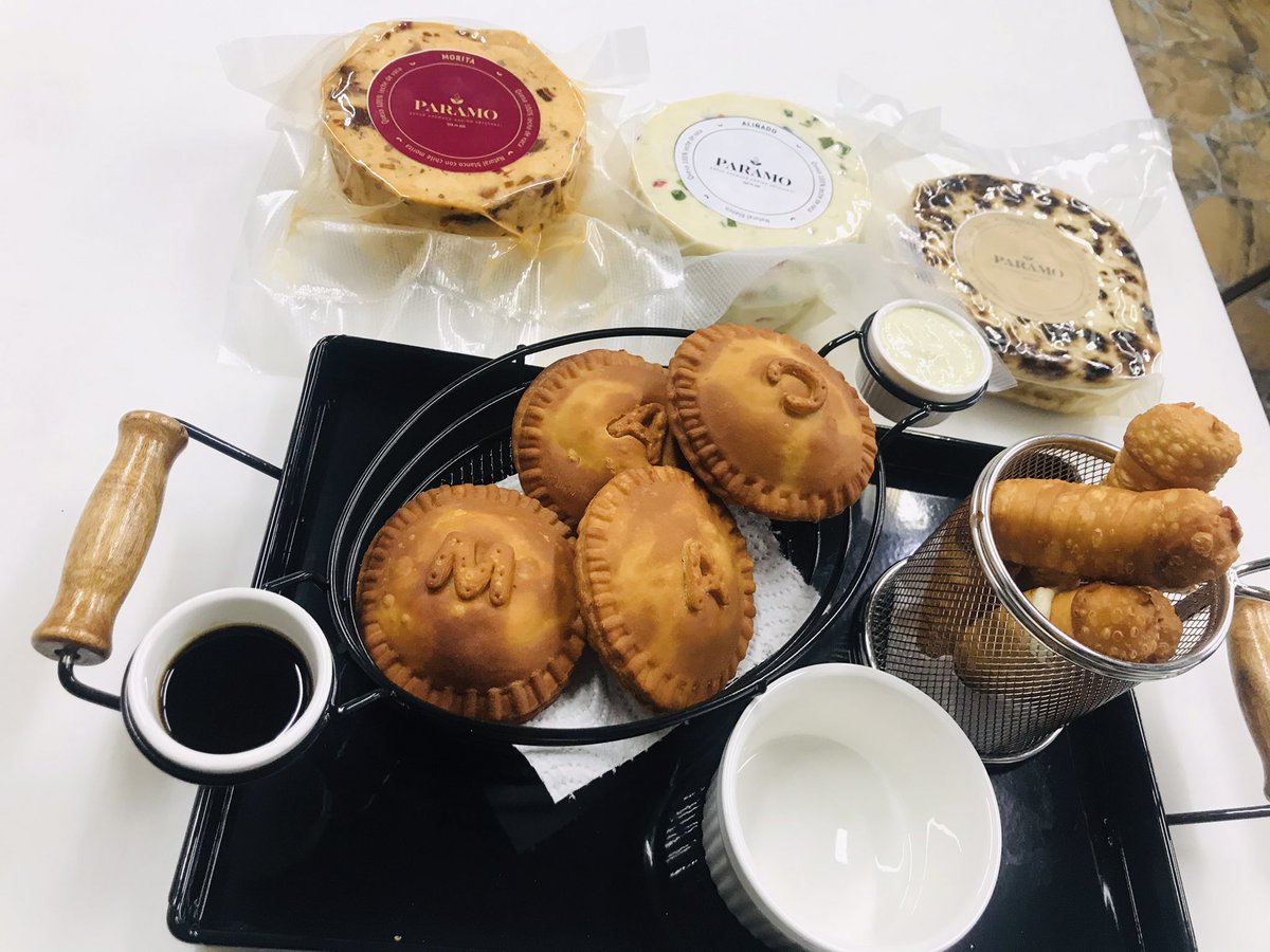 paramoqueso's tweet image. Una excelente degustación de @DonTeque1980 👏🏻👏🏻👏🏻 no se los pueden perder en CDMX. Una tradición familiar que la sientes en el paladar 👨‍👩‍👦💚