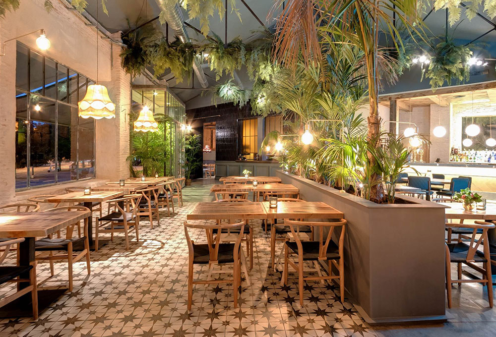 MisterWils_FR's tweet photo. Chez #MisterWils vous trouverez tout le mobilier professionnel spécialement conçu pour les #CHR et #HORECA.
#Chaises, #tables et #tabourets pour professionnels, mobilier Contract…
Rejoignez-nous ➡ https://t.co/VoujNYFuld https://t.co/jntCXv6xEs