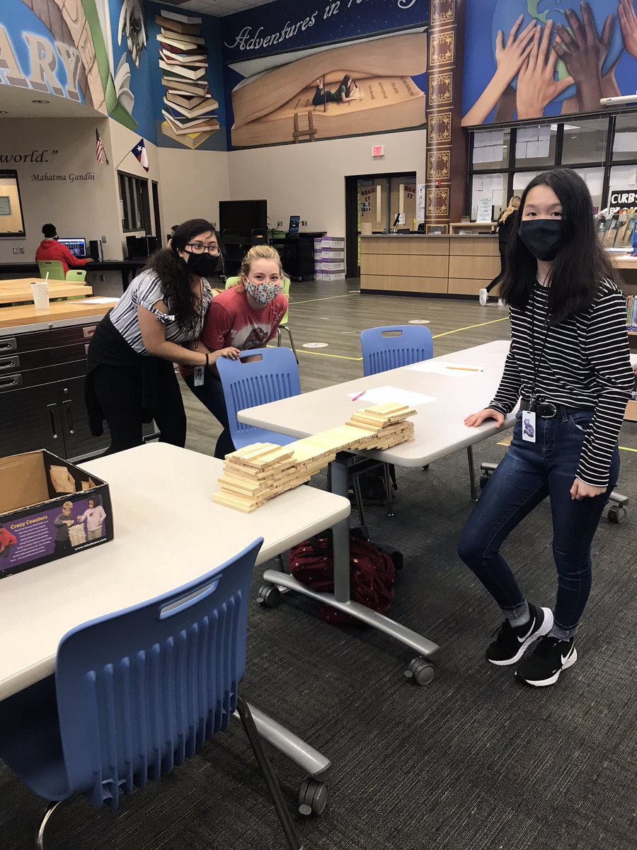 BIS_Robotics's tweet image. Thanks to @BIS_library for hosting the Robotics class as we practiced teamwork and the engineering design process. The students made impressive @KEVAplanks bridges, and some bridges were even strong enough to support books! Nice work, engineers! 👏🏻🌉 #makerspace @Brookside_IS