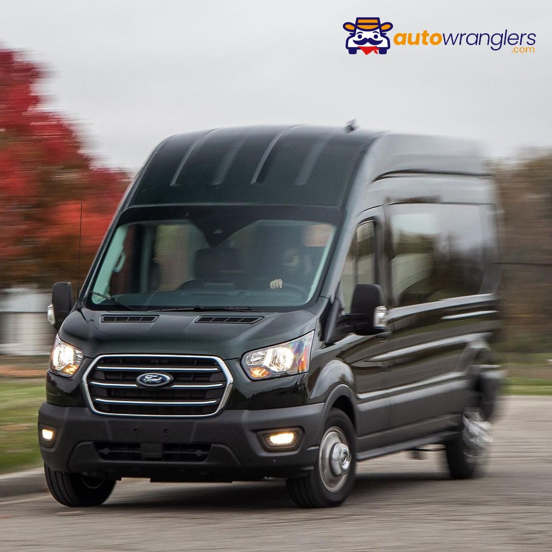 Everyone seems to be venturing into electric car manufacturing. 

Canoo unveils their latest two electric delivery vans with plans for a third one.

It is reported to have up to 450 cubic feet of cargo space and an EPA-estimated range of up to 230 miles.

#Autowranglers #Canoo