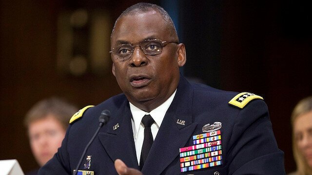 ABD Başkanı Biden'ın Savunma Bakanı adayı emekli General Lloyd Austin, Senato'da 2'ye karşı 93 oy alarak ABD'nin ilk siyahi Savunma Bakanı oldu.