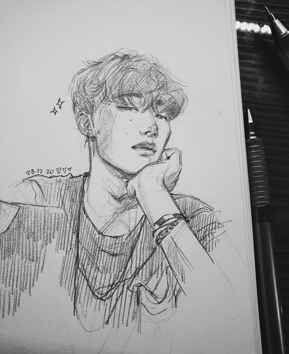 Sketchies sketchies ?? #ATINYTalentDay #ATEEZfanart 