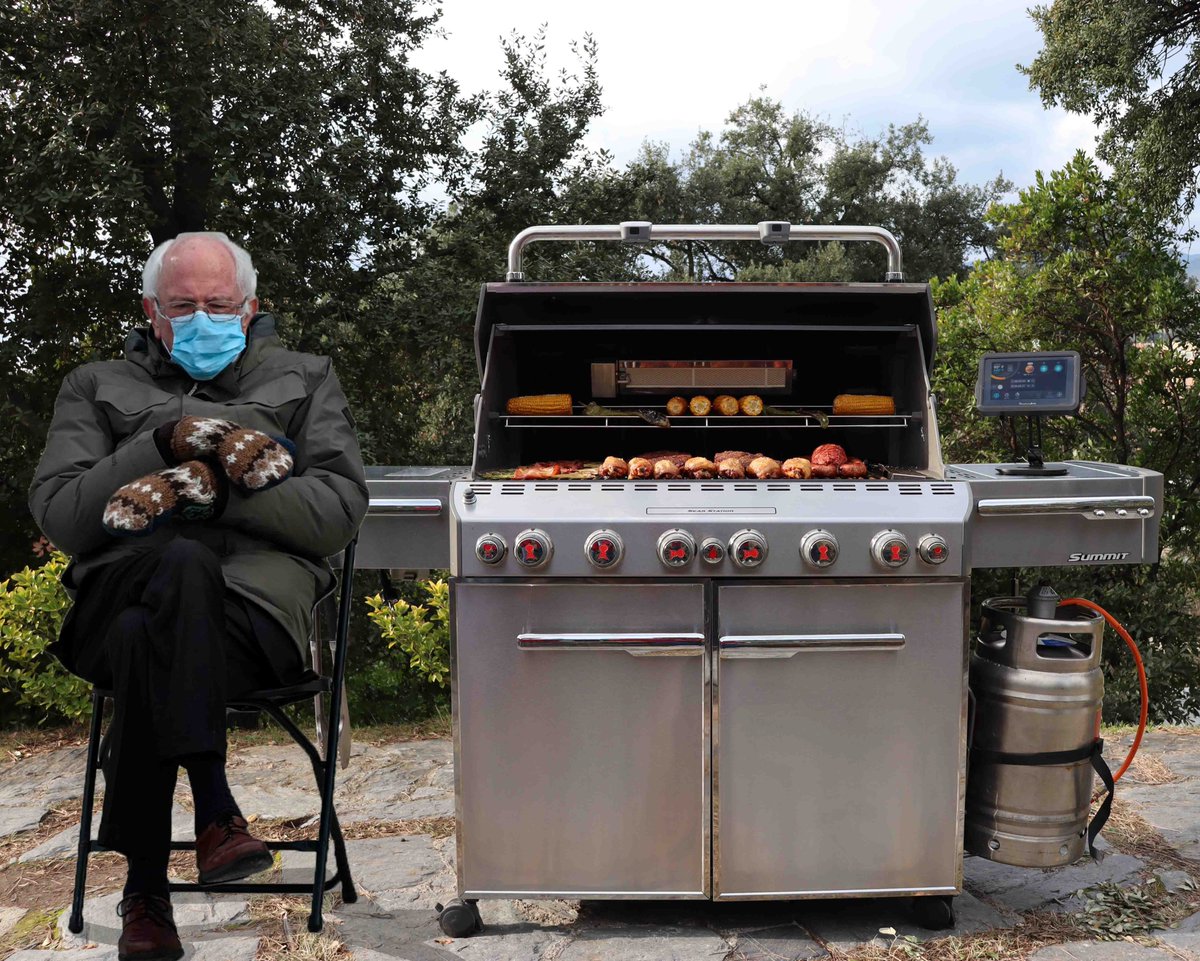 BonelessGrills's tweet photo. Bernie Sanders chilling while TEMPRO is doing it all!

Visit https://t.co/IT2zVhv8sg

#BernieSandersmemes #BernieSanders #Berniememes #BBQLife https://t.co/B7MpTkIGOX