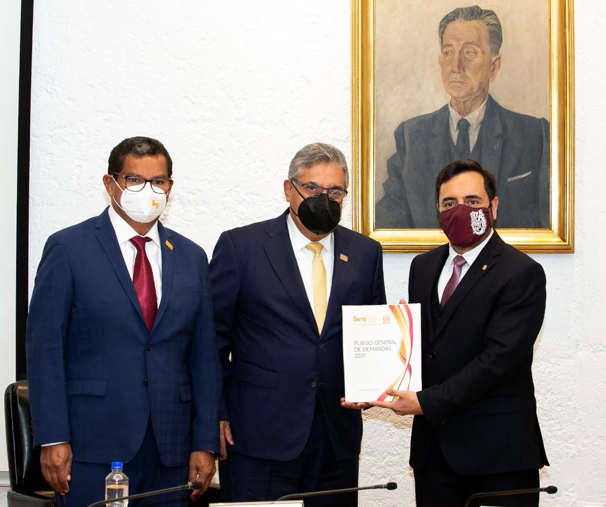 SNTE54mx's tweet photo. #SnteNoticias 🌐

🟠 Negocian #SNTE ✔️ e @IPN_MX ✔️ pliego de demandas salariales y prestacionales 🟠 Confían Mtro Alfonso Cepeda Salas y @ArturoReyesS_ en llegar al mejor acuerdo en beneficio de académicos adscritos a @Seccion60SNTE 👩‍🏫👨‍🏫

Leer Nota 👉 https://t.co/rDhMLQqSCI 👈 https://t.co/HznCKqo9xm