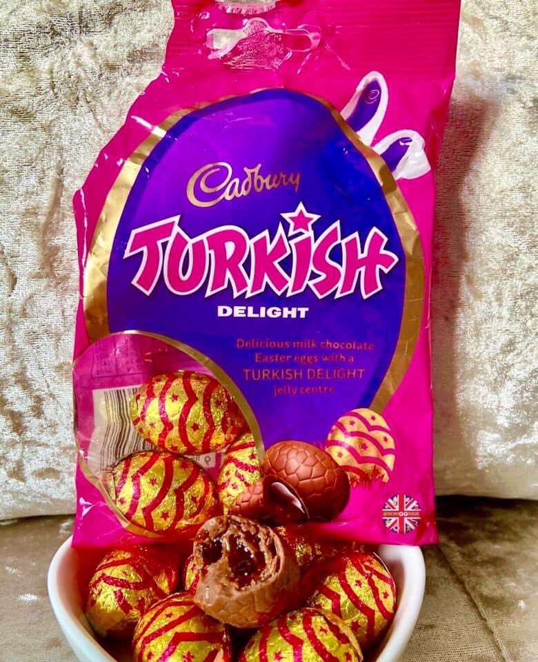 ⁦<a href="/debbiemooneyxx/">@debbiemooneyxx</a>⁩ There are no words. I wonder how quickly we could eat one of these eggs ⁦<a href="/CadburyUK/">Cadbury UK</a>⁩ #eggcited