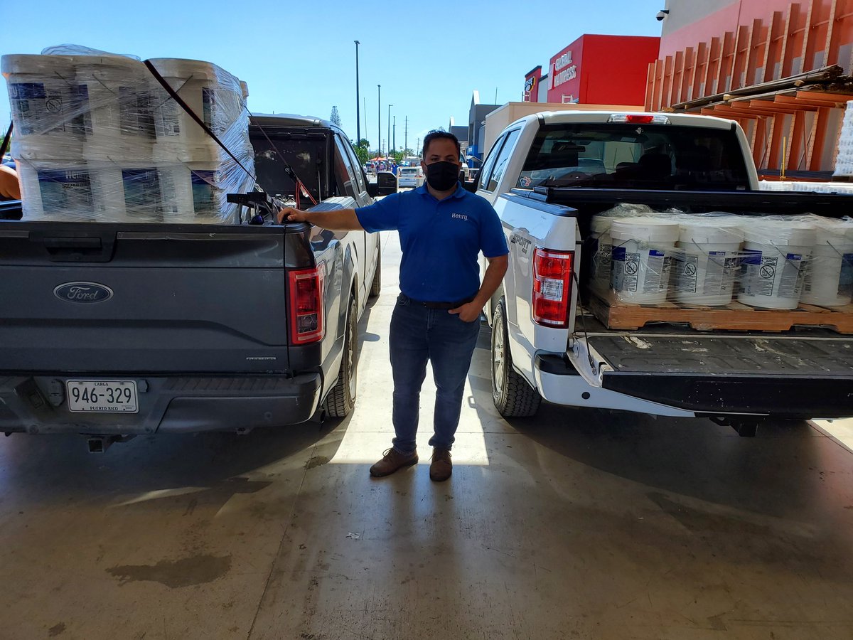GustavoOSR_SFL's tweet photo. #HenryCompany product delivery for a PRO Customer from #HomeDepot using #SolarFlex acrylic #roof #coating for a 80,000 sq ft property with it's superb 100 sq.ft. per gallon and high reflectivity for those intense, hot environments.
@JorgeL8a @IanOjeda2
@ANA_JIMENEZ4 @AriannaJacks https://t.co/HH89tL3bDV