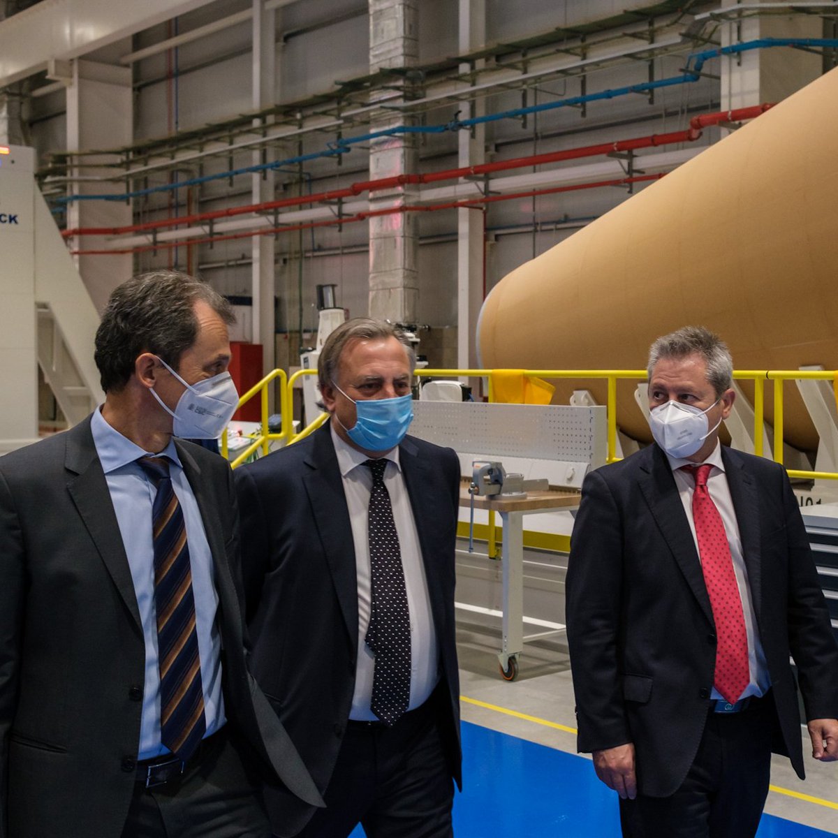 Pedro Duque (@astro_duque) on Twitter photo 2021-01-22 17:29:26 El sector espacial español ha demostrado su madurez y alta capacidad tecnológica, consiguiendo liderar sistemas espaciales completos. Hoy he visitado la nueva planta industrial de @Airbus en Getafe donde están fabricando importantes piezas del lanzador espacial Ariane 6. El sector espacial español ha demostrado su madurez y alta capacidad tecnológica, consiguiendo liderar sistemas espaciales completos. Hoy he visitado la nueva planta industrial de @Airbus en Getafe donde están fabricando importantes piezas del lanzador espacial Ariane 6.