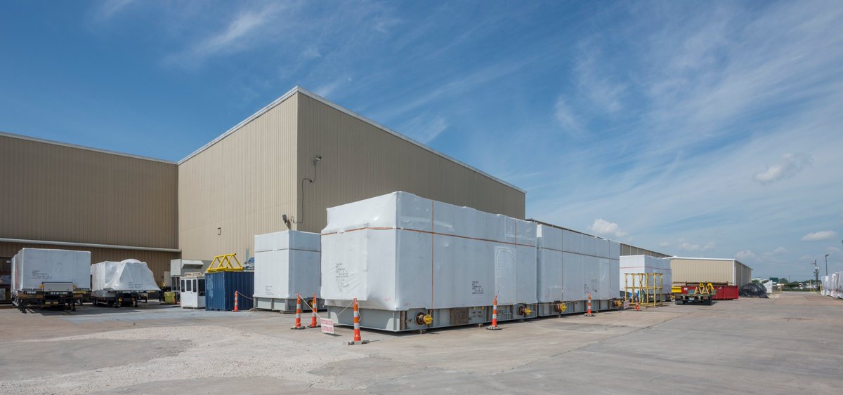 DixieCullenInfo's tweet photo. We started this week by talking about a service we offer at our 8501 East Fwy, Houston, TX #dixiecullen #dixieculleninterests #warehouse #storage #heavylift #heavylifting #Projectcargo #shipping #Logistics #Transporation #SupplyChain #WomenInBusiness #trucking #industrialstorage https://t.co/M67VoXDVzb