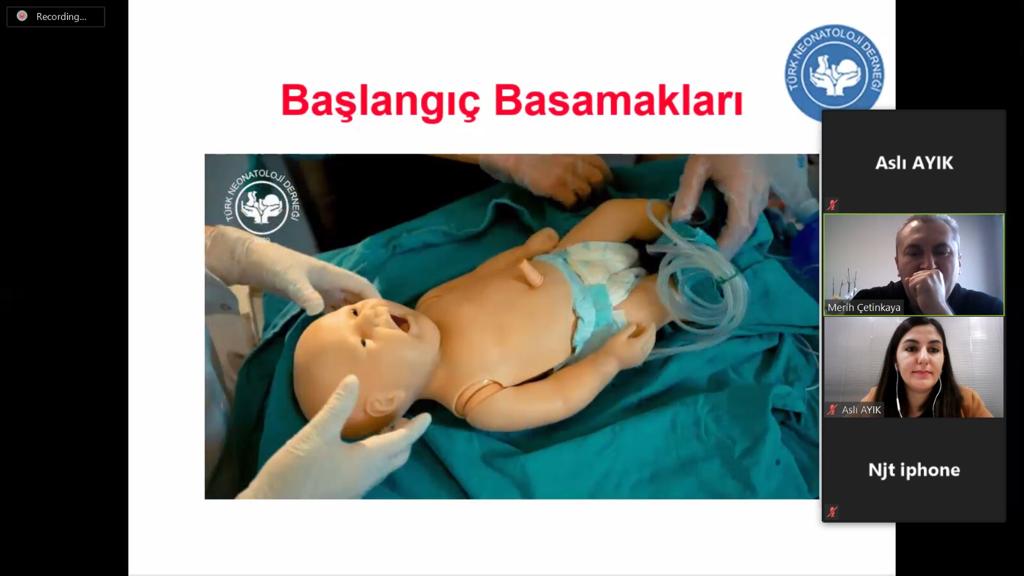 acilafetgovtr's tweet photo. Yurt genelinde dağıtımı yapılan Yenidoğan Ambulanslarımızda görev alacak personellerimiz için
Türk Neonatoloji Derneği Yenidoğan Uzmanı Hocalarımız ile birlikte online düzenlediğimiz “Yenidoğan Transport Eğitimi”nin ikincisi 19-21 Ocak tarihlerinde gerçekleştirildi. https://t.co/kHrCTMt4WR