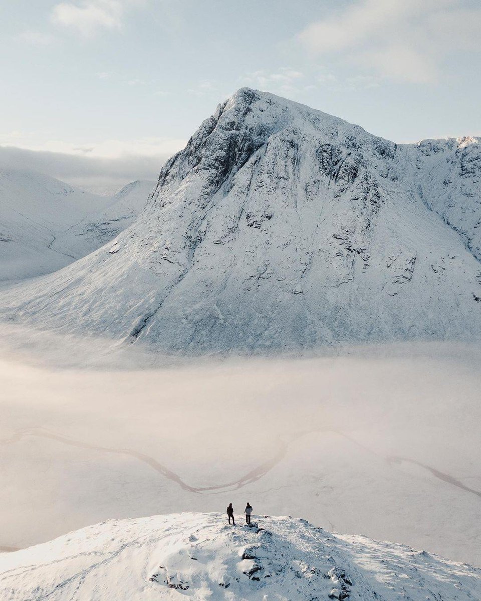 DunedinCashmere's tweet photo. Glencoe in winter ❄️ Scottish wonderland 🏴󠁧󠁢󠁳󠁣󠁴󠁿
📷 @samrogerss https://t.co/ud424E7G5y
