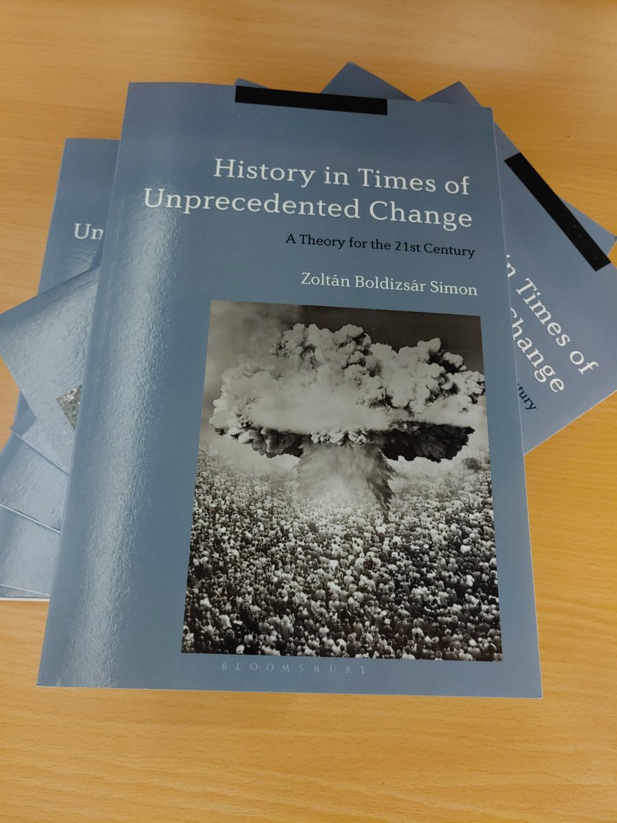 zoltanbsimon's tweet photo. It's now in paperback - and it's here! @BloomsburyHist 

HISTORY IN TIMES OF UNPRECEDENTED CHANGE

https://t.co/FqYL2LHgZR https://t.co/8SLkBxjHOY