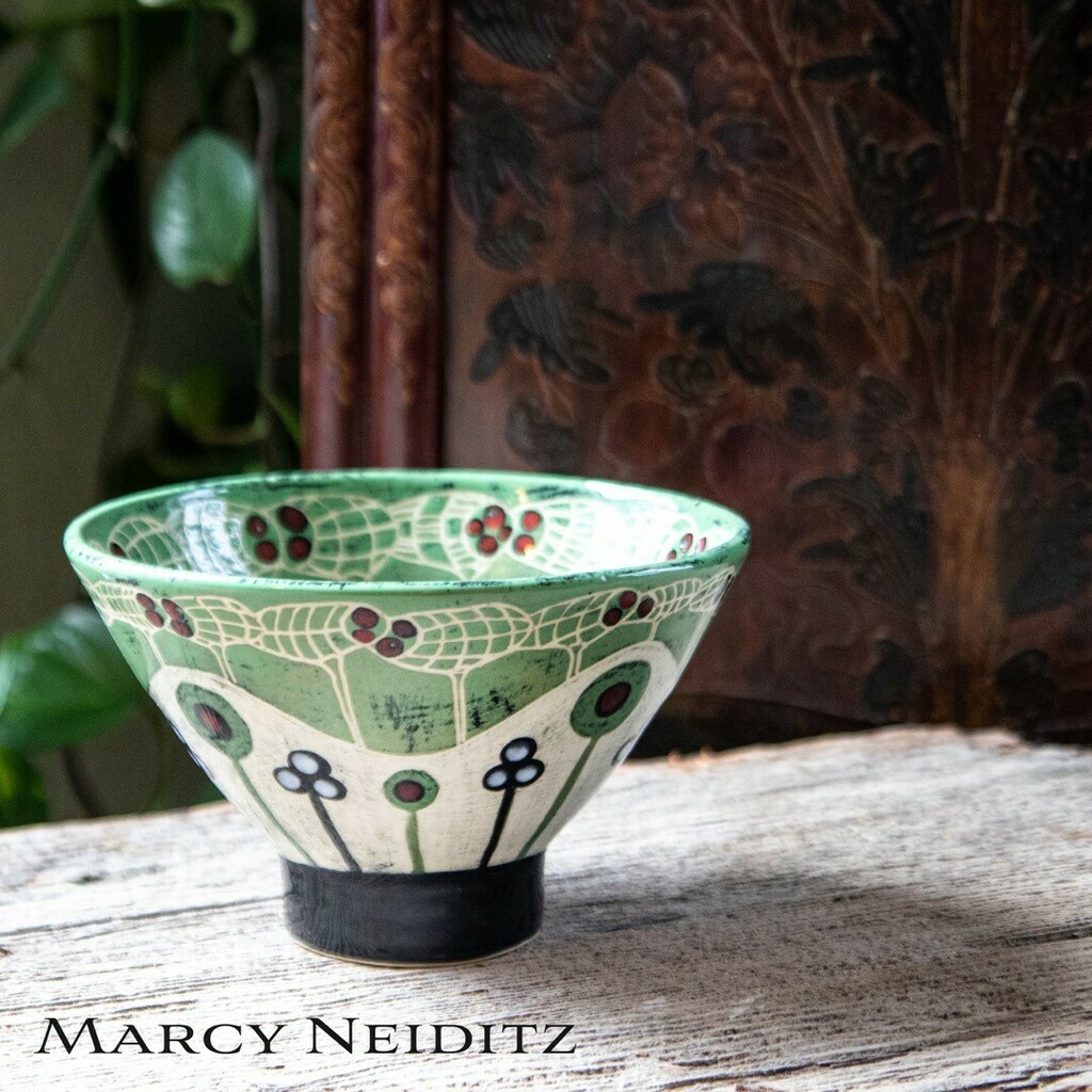 InTandemGallery's tweet photo. There is a whimsical story in every piece Marcy creates. I always love it when the artist decorates all the surfaces. 

@marcyneiditz #marcyneiditz #intandemgallery #ceramicgallery #pottery #pottersofinstagram #instapottery #ceramics #ceramique #ceramica  #clay #bowl #handma… https://t.co/zgMJsi9jaO