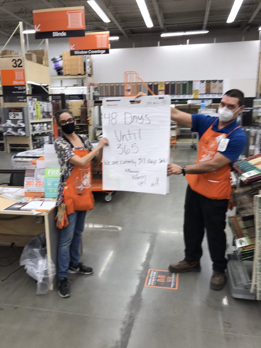 HectorDepot's tweet photo. 47 days until we’re at 365. Thanks to D24 associate Danny for helping us update the countdown. 
Way to go 8472!!
#safetyisnoaccident #safety #365 https://t.co/oC17ci6q1w