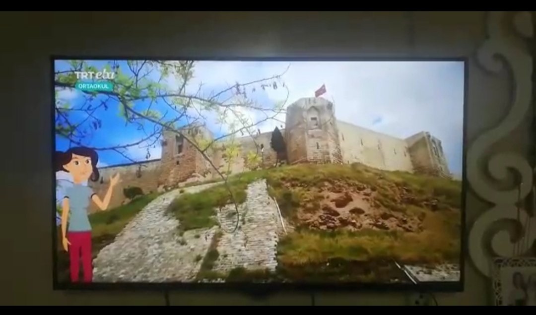 ismailOZEL_'s tweet photo. Öğrencimiz Pınar Demir EBA TV'DE ilk muhabirlik deneyimini gerçekleştirmiştir. Kendisini @EmineKonukoglu Ortaokulu adına tebrik eder, başarılarının devamını dilerim.👏👏👏 @ziyaselcuk @gul_davut @KalayliOmer @yasintepe @yagcimehmet27 https://t.co/Rx4PDORKdr