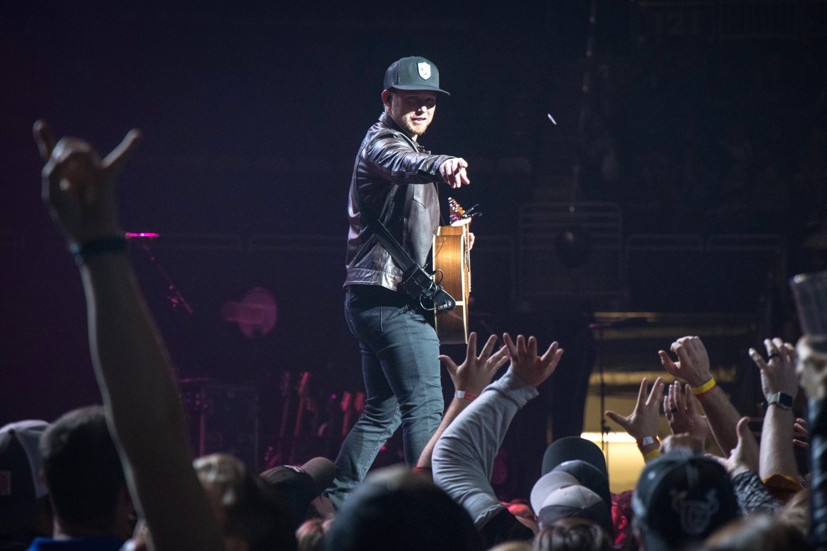 jamesonrodgers's tweet photo. Miss y’all so much. See ya soon 🤙🏼 https://t.co/1gU35hLGcP