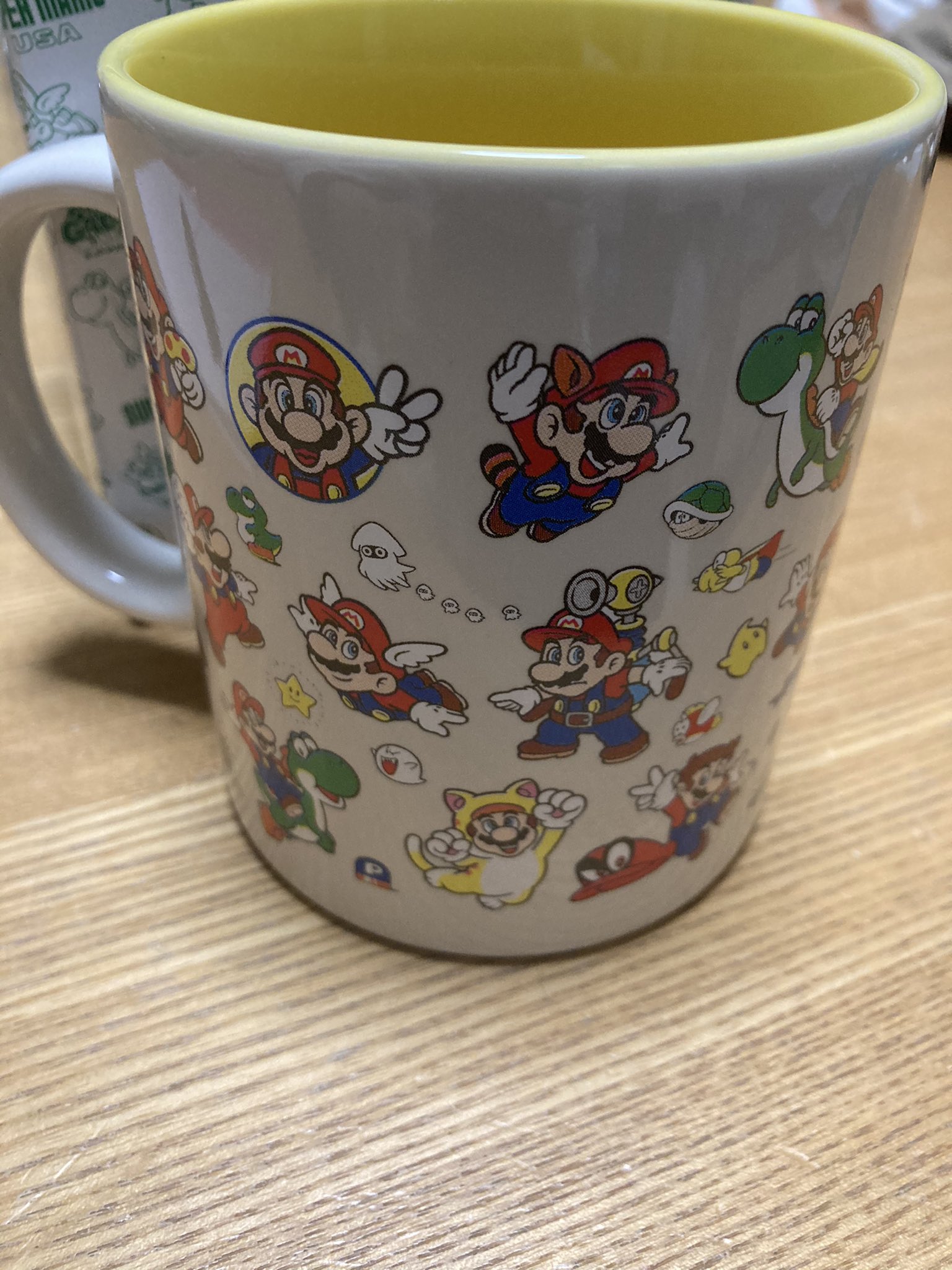 トテトテトッテン 21年 気持ちも新たにマグカップを新調 スーパーマリオブラザーズ35周年記念マグカップです 可愛い スーパーマリオ 任天堂 マリオ好き Usj行きたい ヨッシーに乗ってみたい T Co Qhisxewhx3 Twitter