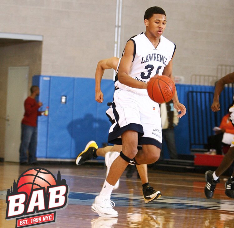 bigapplebball's tweet photo. In 2006 #TyroneNash led Lawrence Woodmere Academy in the Big Apple Basketball Invitational vs. #BenjaminBanneker (Brooklyn). Nash starred at @NDmbb & has been playing professionally overseas since 2011. #BABInvitational #FBF • Jan 16, 2006 https://t.co/o95sIZrvZL