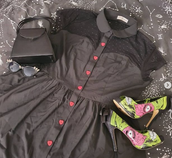 darkstormstore's tweet photo. Look at this sweet outfit by @skarletzombie that includes our Mia Sunglasses. Link in the pic or in our bio ☝️
.
.
.
.
.
#GothAesthetic #GothicFashion #goth #gothic #alternative #dark #alt #nugoth # #darkstyle #gothicfashion #gothicjewelry #instagoth #witchy #vintage #flatlay https://t.co/JTO2BWWe2S