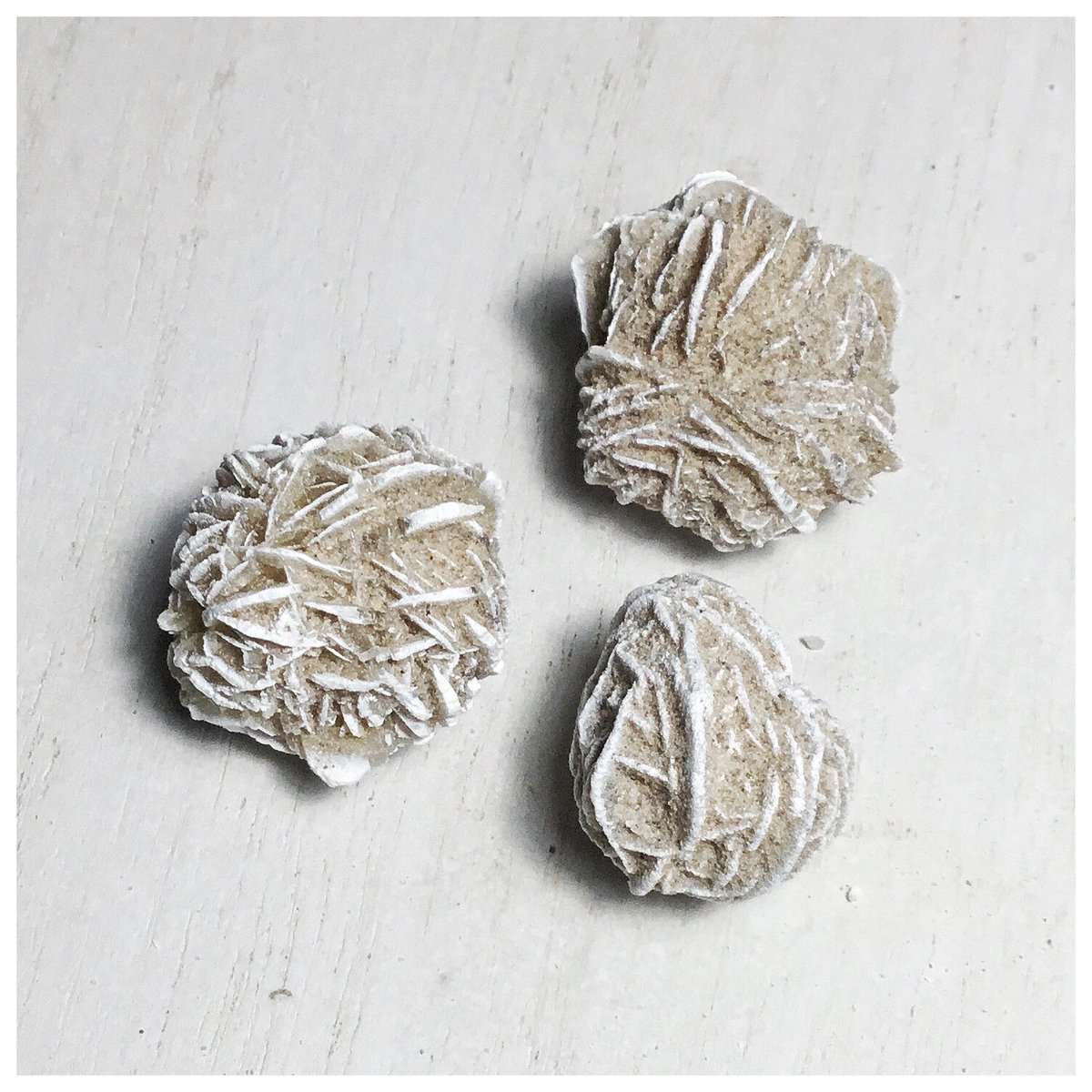 TKeepsakesNS's tweet photo. The #BlueCalcite, #BlueCelestite #DesertRoseSelenite I ordered have arrived. I have 2 Celestite, 2 Desert Rose Selenite & 3 Blue Calcite crystals that I have kept to make #wirewrapped #pendants for #necklaces. The largest of each I am giving to my nephew Kamden 💙 https://t.co/BodPNZWUQB