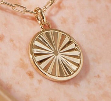 [Goods] <a href="/crayonpop/">크레용팝(Crayon Pop)</a> Way x Ana Luisa - Sun Necklace “Follow Your Own Way”
Way debuted as Jewelry Designer 
Free shipping to US
Free shipping worldwide for two
15% discount coupon: VDAY15
analuisa.com/collections/ne…