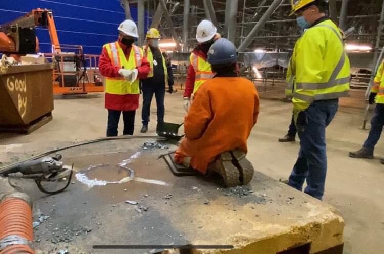 FureyAndrew's tweet image. Impressive to see our government’s investment in supporting offshore workers in action today at Kiewit Cow Head facility in Marystown. Working on living quarters, helideck and other parts of the West White Rose Project. Great to meet the crew with