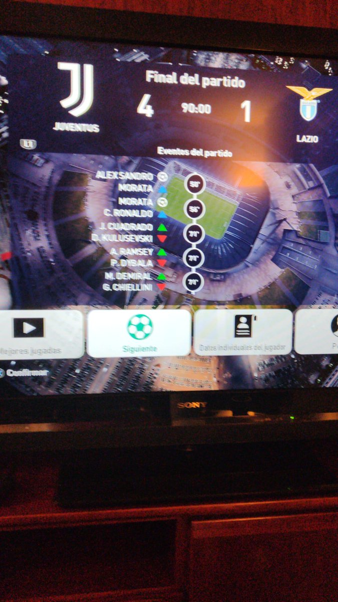 Victoria del primer partido VS THE TEAM  el segundo partido a sido aplazado por los servidores de este magnífico juego @entregados_pes @fiferinho87