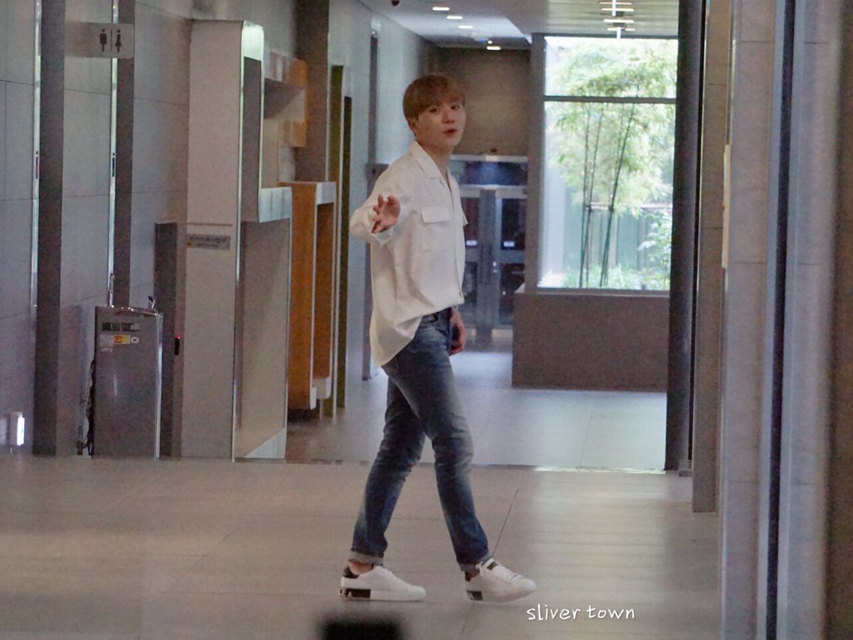 hourlyboo's tweet photo. #SEVENTEEN #세븐틴 #SEUNGKWAN #승관 @pledis_17 https://t.co/qH4RfiO0gl