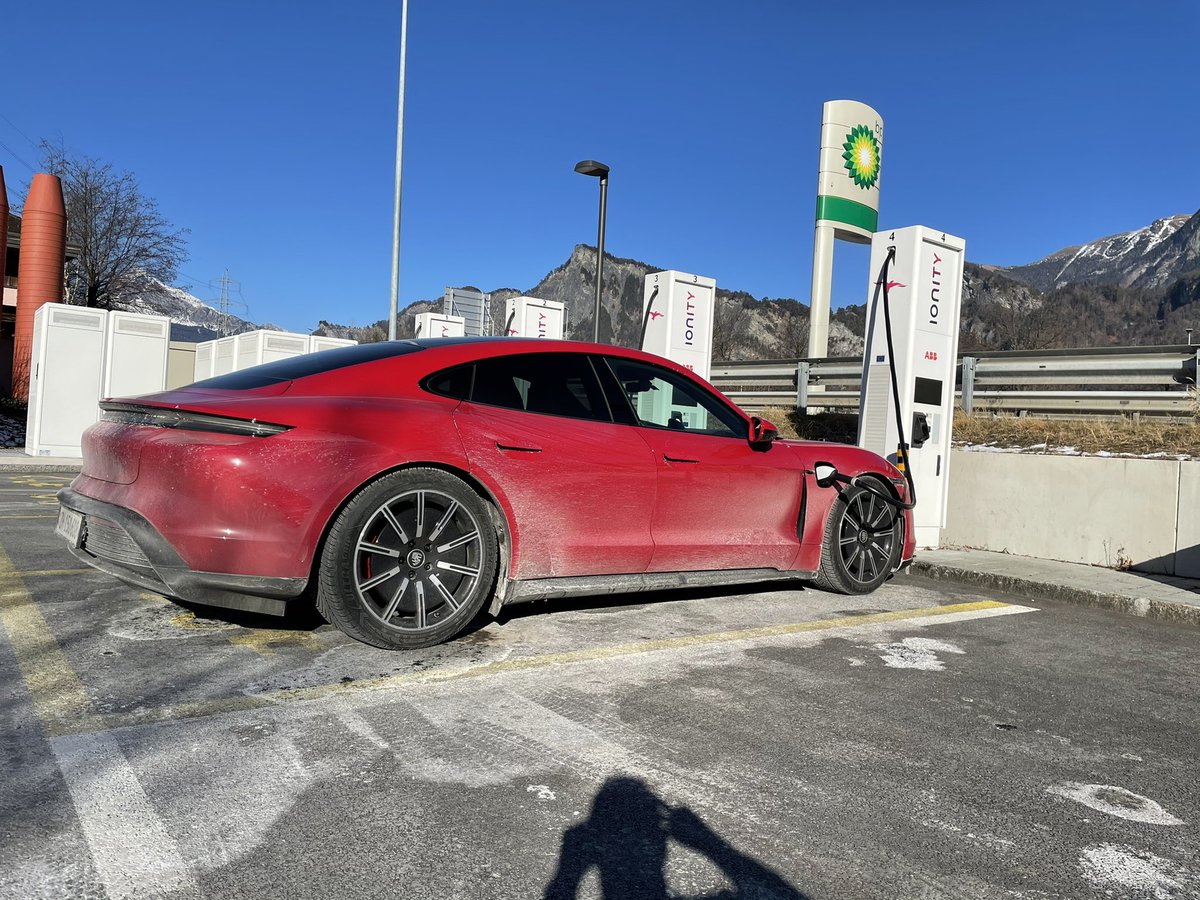 o_surber's tweet photo. @Porsche as a real petrol head I never thought that I’d ever write something like this: 1000 km with the taycan: amazing car best experience so far! and congratulations to Porsche for an amazing achievement! addicted to drive it! https://t.co/YpxGiu0dq2