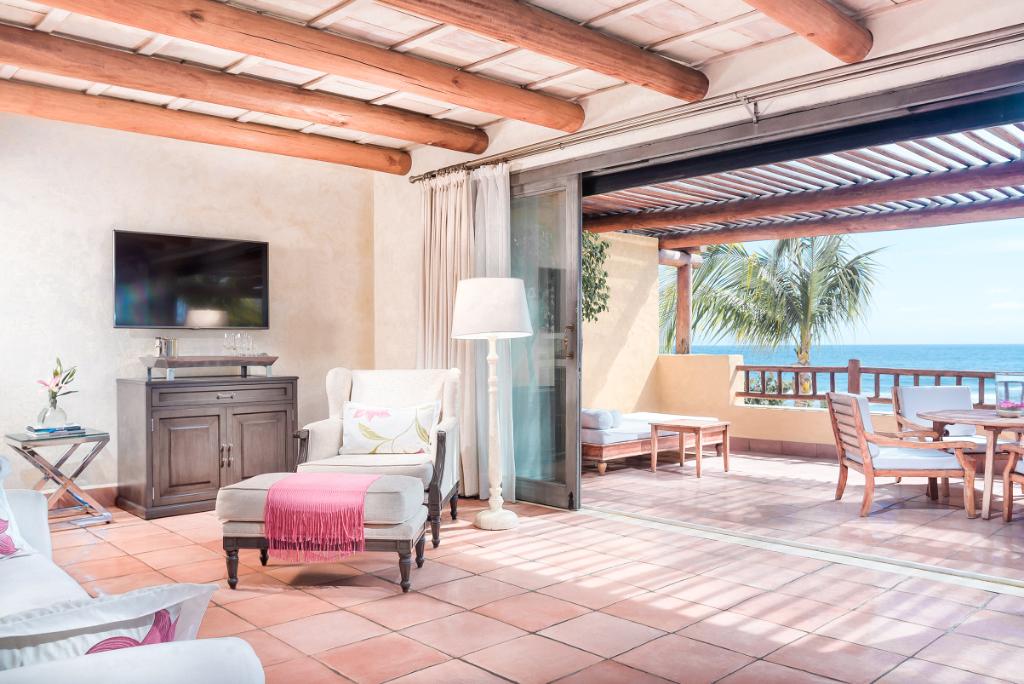 StRegisPMita's tweet photo. Sumérjase en acogedoras habitaciones en un paraíso excepcional junto al mar.
#StRegisPuntaMita #PacificOcean #StRegisHotels #BeachLocation https://t.co/paruT6yzgu