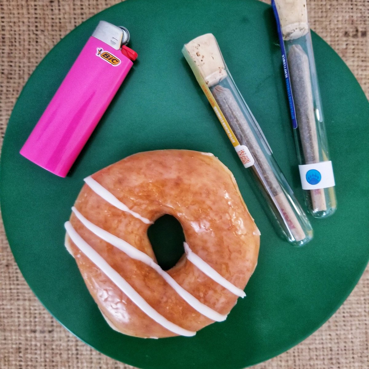 Fire_n_Frost's tweet photo. Donut forget we have hemp derived CBD products for people and pets! Stock up for the weekend. 
#friyay #weekendvibes #cannabislife #oprahsbookclub #staylifted #cbd #cbdflower #cbdhealth #cbdmovement #cbdforpets #cbdflower https://t.co/LIvu3xYKZZ
