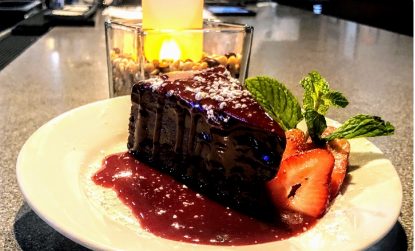 Just look at our Flourless Chocolate Sin Torte...Dense Pure Smooth Belgian Chocolate, Malbec Strawberry Sauce, Strawberry Garnish

OrderChefTonys.com

#cheftonysbethesda #bethesda #supportlocal #localrestaurants #localbethesdarestaurants #bethesdaseafood #freshseafood