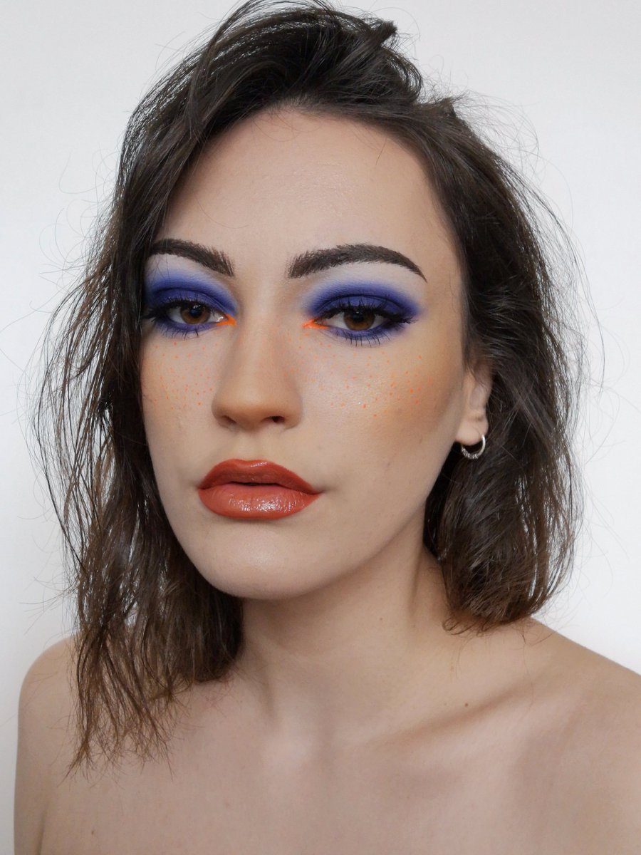 ewiemue's tweet photo. Hi BeautyBay ✨
French self thaught makeup enthusiast here, dreaming of becoming a makeup artist in the theater/living arts field 🎭 and hoping to ~at least~ reach a bigger audience so I can grow and learn even more ✨🌼

IG : ewiemue ✨
#FollowMeBeautyBay https://t.co/O3EtvNiUK4