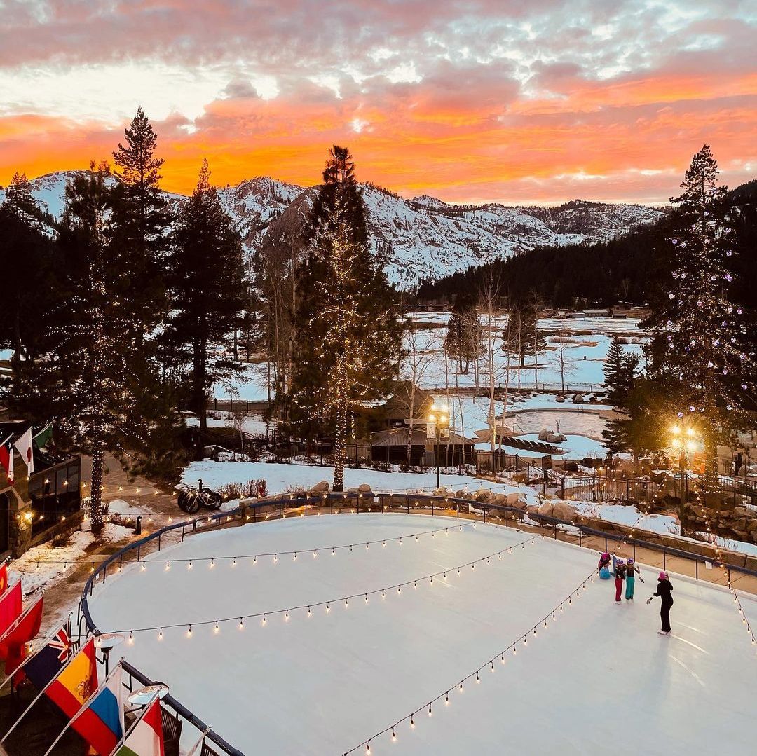 Ice ice baby it's cold outside. If downhill skiing isn't your thing, might we suggest hitting up the ice rink at @SquawCreek. Please note that ice skating venues may have limited capacity and require reservations to allow for physical distancing on the ice. Please call ahead.