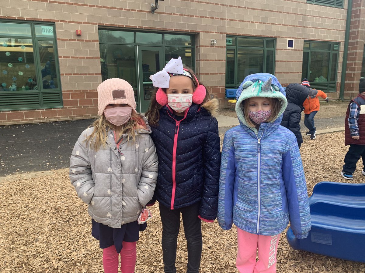 MrsMancl's tweet photo. Friends back together again! They couldn’t wait for recess! https://t.co/X5ymst16r7