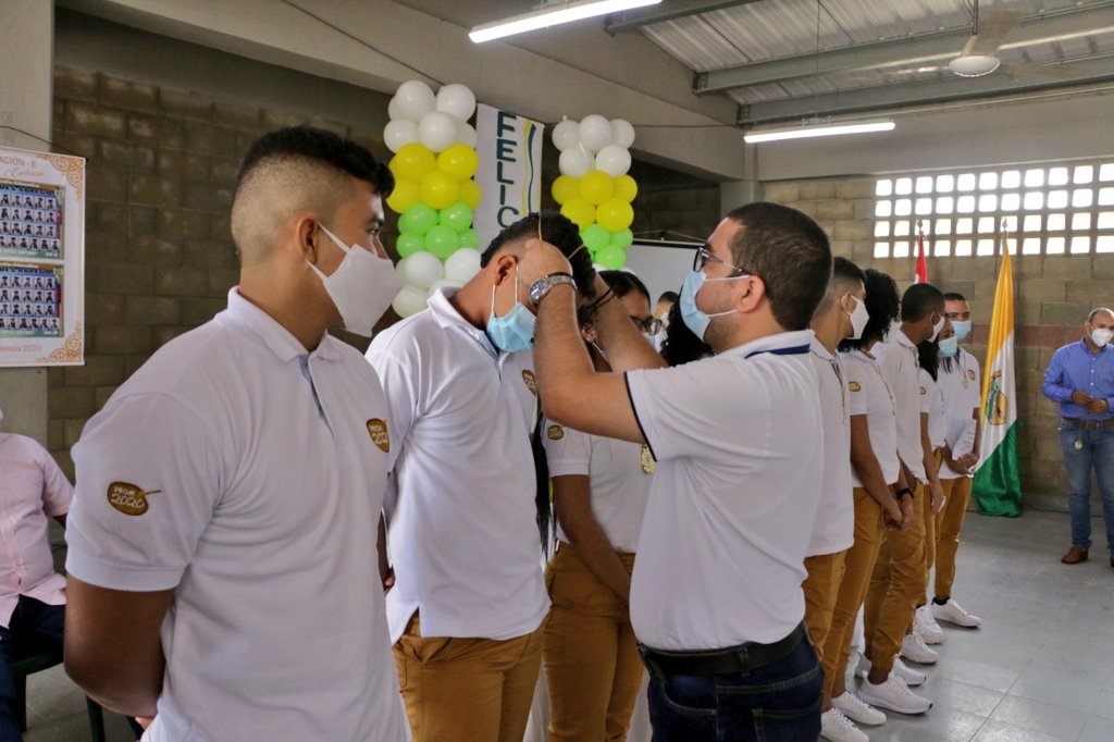 caordosgoitia's tweet photo. 1/2 ¡Buenas noticias!
 Montería es referente de calidad educativa en Colombia. Nos llena de orgullo que la Institución Educativa Mercedes Ábrego, ocupe el primer lugar entre los colegios oficiales de Córdoba en las pruebas Saber 11. https://t.co/TbC1Kggx40