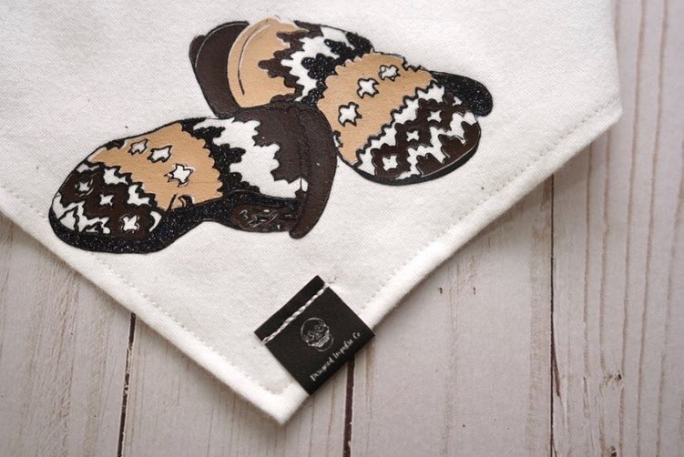 DogsofInstagram's tweet image. When you show up to the park wearing matching mittens...

Now you too can get the Bernie Mittens look! These LIMITED EDITION Bernie Mittens dog bandanas are handmade by @designedimpulseco and available through our web shop!
~Link in bio~ #berniemittens #berniesits #dogsoftwitter