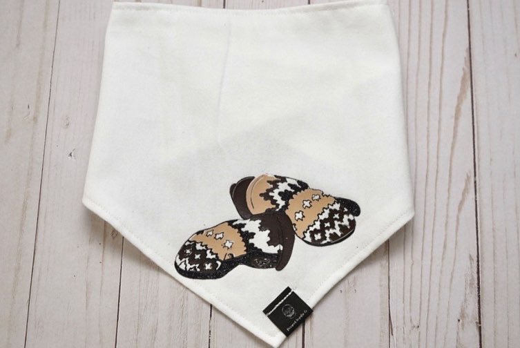 DogsofInstagram's tweet image. When you show up to the park wearing matching mittens...

Now you too can get the Bernie Mittens look! These LIMITED EDITION Bernie Mittens dog bandanas are handmade by @designedimpulseco and available through our web shop!
~Link in bio~ #berniemittens #berniesits #dogsoftwitter