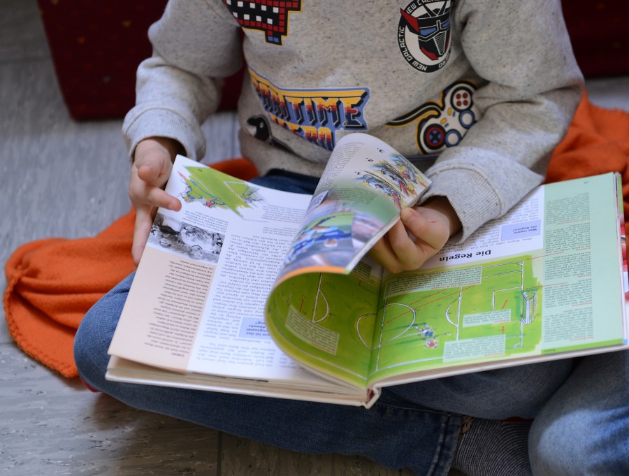Der Distanzunterricht stellt derzeit viele Familien vor große Herausforderungen. Um Eltern in dieser Zeit zu unterstützen, bietet die Schulberatungsstelle unter der Telefonnummer 👉 0201 88-40131 eine Eltern-Hotline ​​an. ☎️ Mehr Infos: t1p.de/3wwe