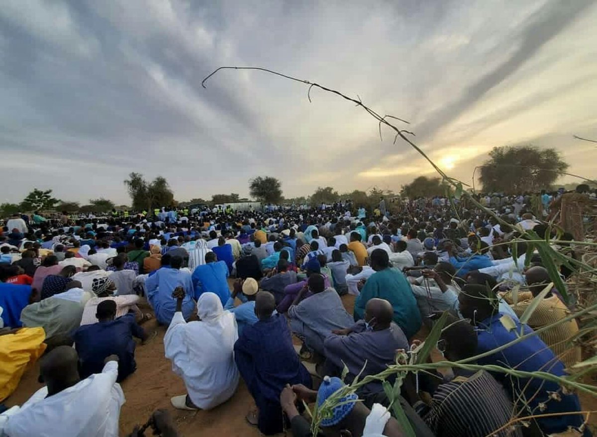 SaamBorom's tweet photo. Yallana n'a serigne bi tèrou si aldiana you kawayé y a serigne atou
#teweter
#SJ182
#Muslims https://t.co/mFXjIBNIns